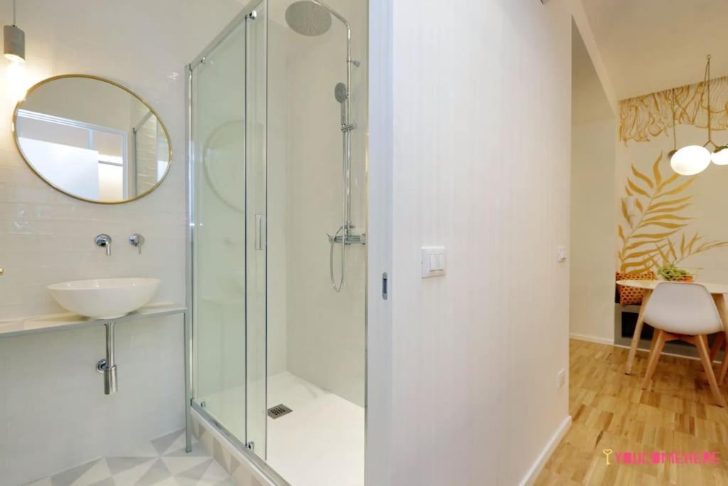 Ych-Renovated And Design Flat Close To The Center 罗马 外观 照片